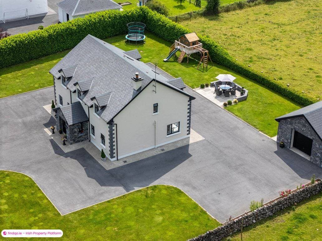 Detached house for Sale in Ballinrobe, Mayo
