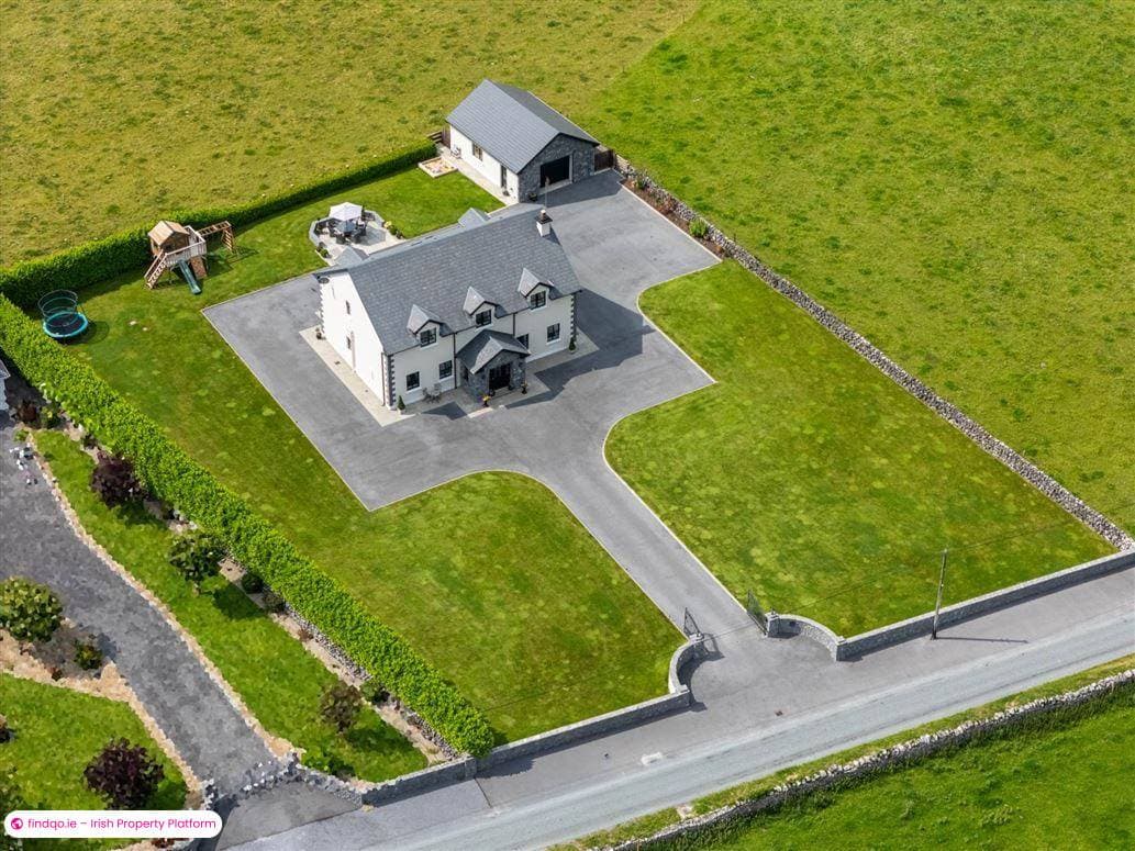 Detached house for Sale in Ballinrobe, Mayo