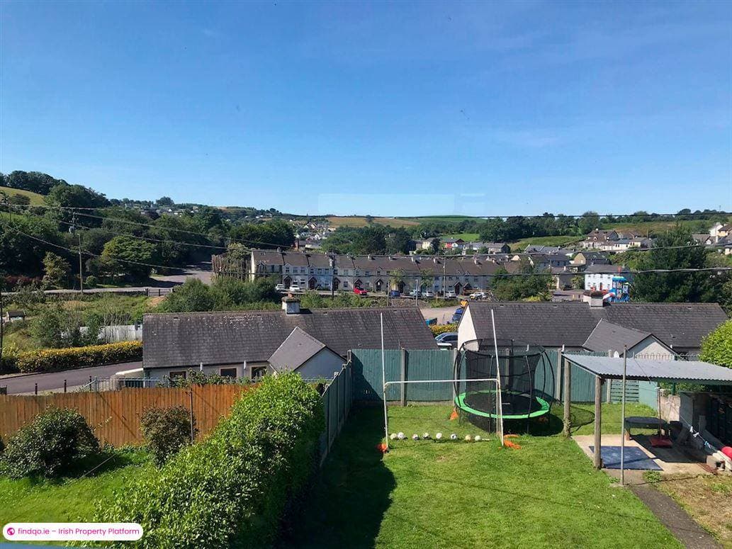 Semi-detached house for Sale in Bantry, Cork