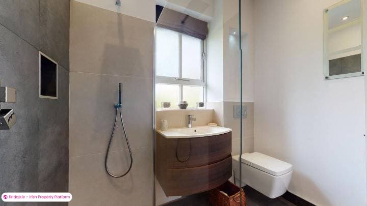 3 Bedroom Apartment for Rent in Howth, Dublin 13