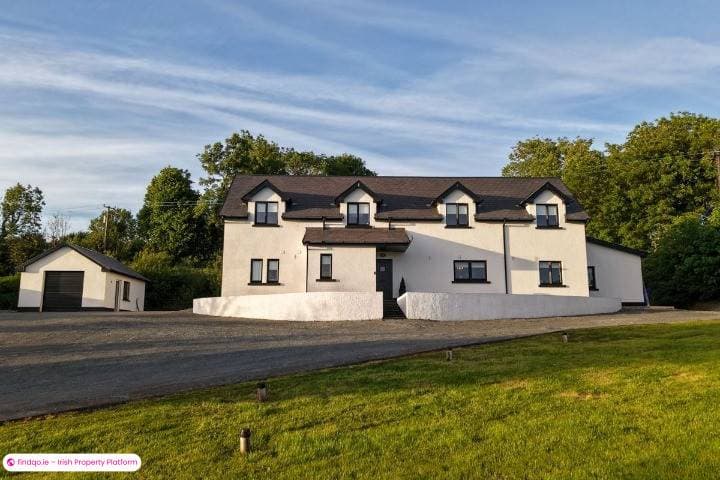 Detached house for Sale in Loughduff, Cavan