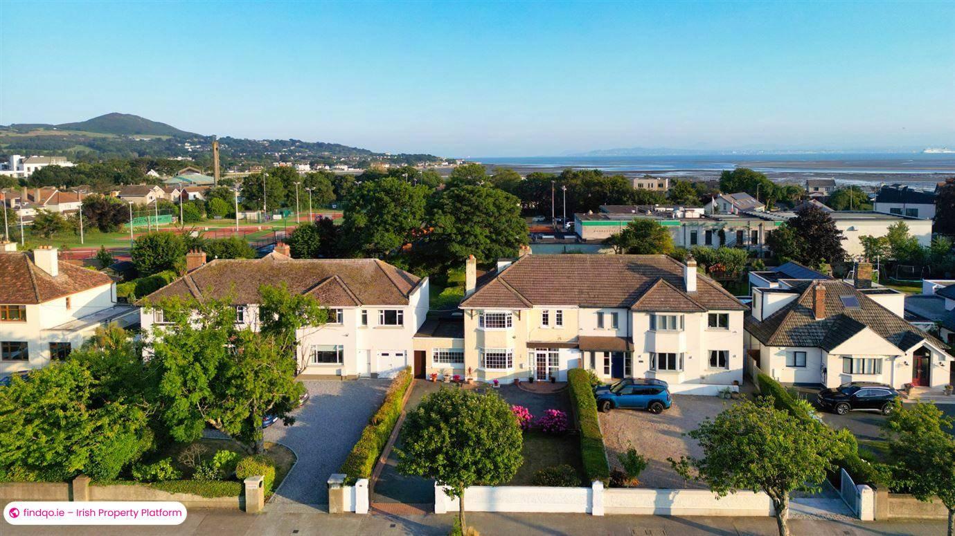 Semi-detached house for Sale in Sutton, Dublin 13