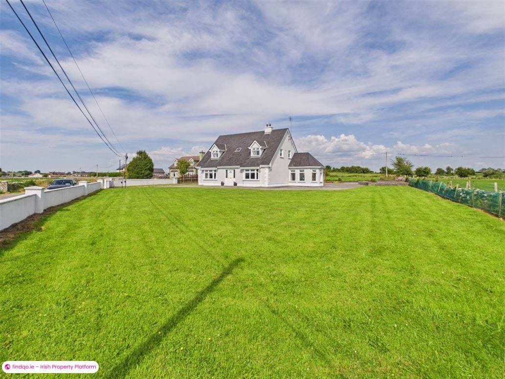 Detached house for Sale in Ballinrobe, Mayo