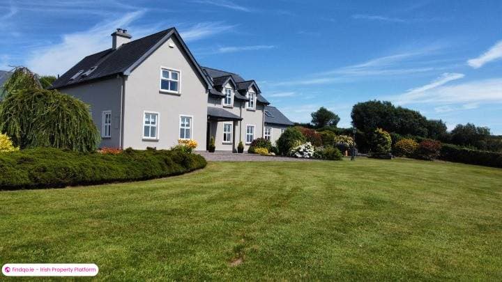 Detached house for Sale in Bantry, Cork