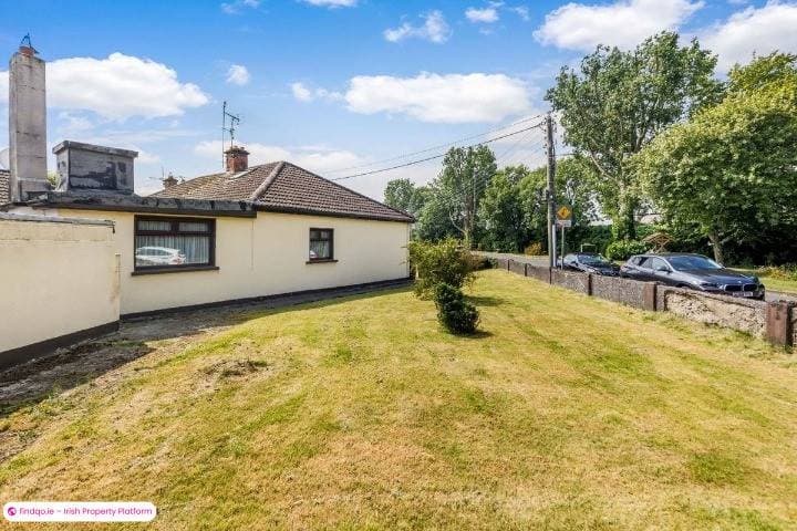 Semi-detached house for Sale in Dundalk, Louth
