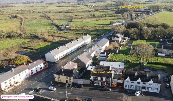 End of terrace house for Sale in Castlerea, Roscommon