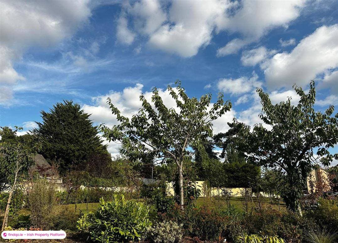 Detached house for Sale in Hollystown, Dublin 15