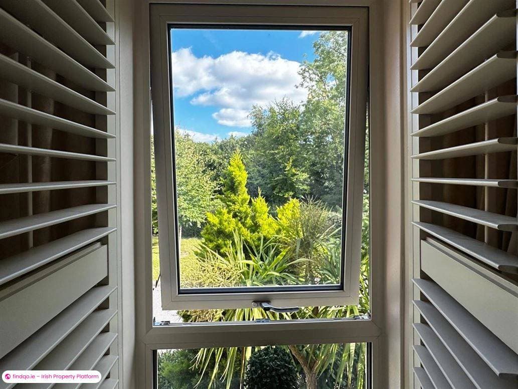 Detached house for Sale in Hollystown, Dublin 15