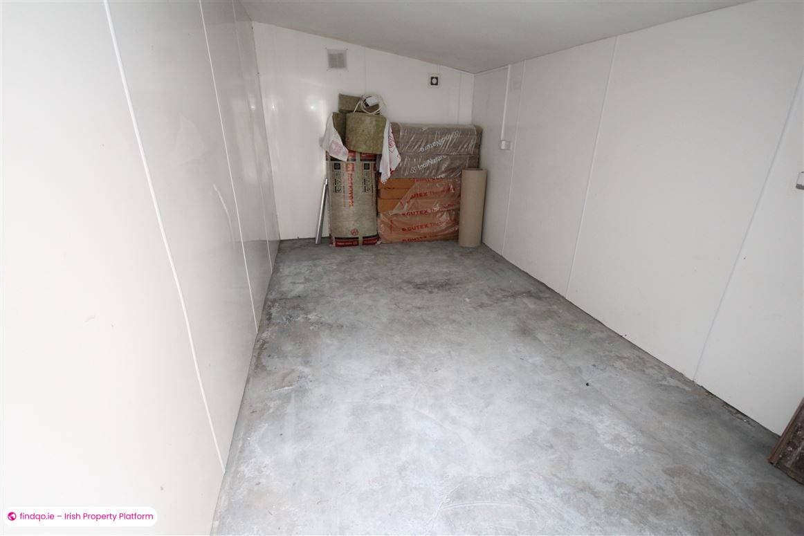Retail Unit for Rent in Churchtown, Dublin 14