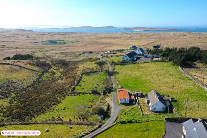 Detached house for Sale in Derrybeg, Donegal