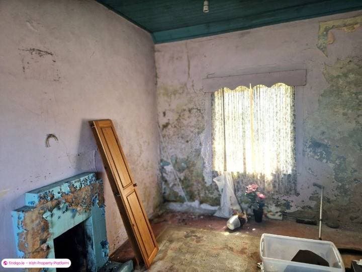 Detached house for Sale in Derrybeg, Donegal