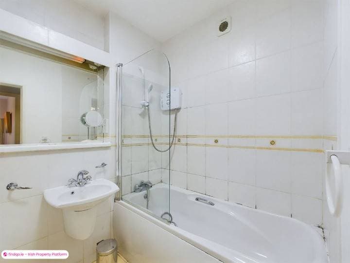 1 Bedroom Apartment for Rent in Newtown, Waterford