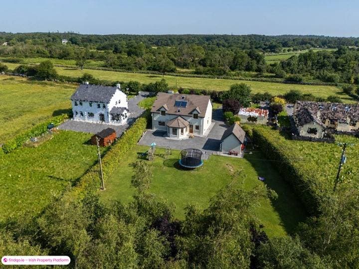 Detached house for Sale in Kilcolgan, Galway