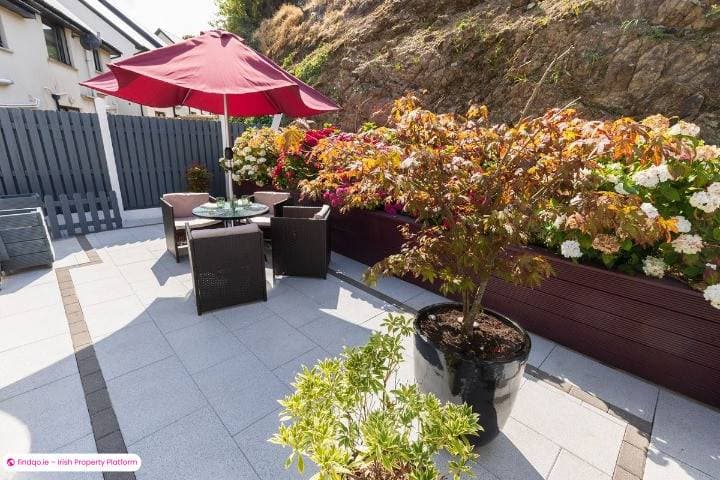 Semi-detached house for Sale in Rostellan, Cork