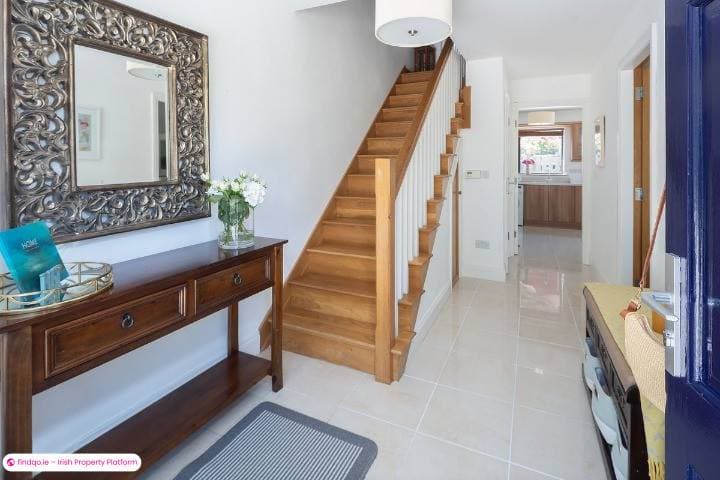 Semi-detached house for Sale in Rostellan, Cork