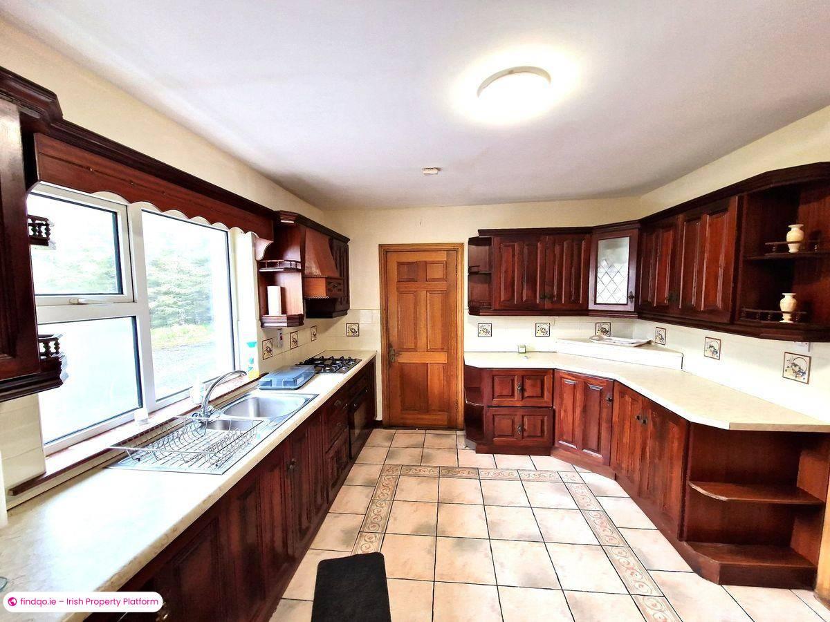 Detached house for Sale in Gortahork, Donegal