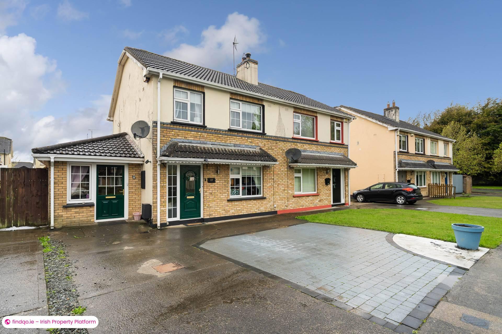 Semi-detached house for Sale in Navan, Meath