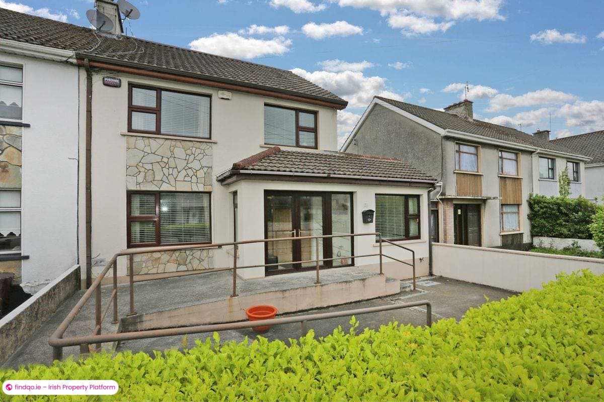 Semi-detached house for Sale in Farranshone, Limerick, V94 KN8E