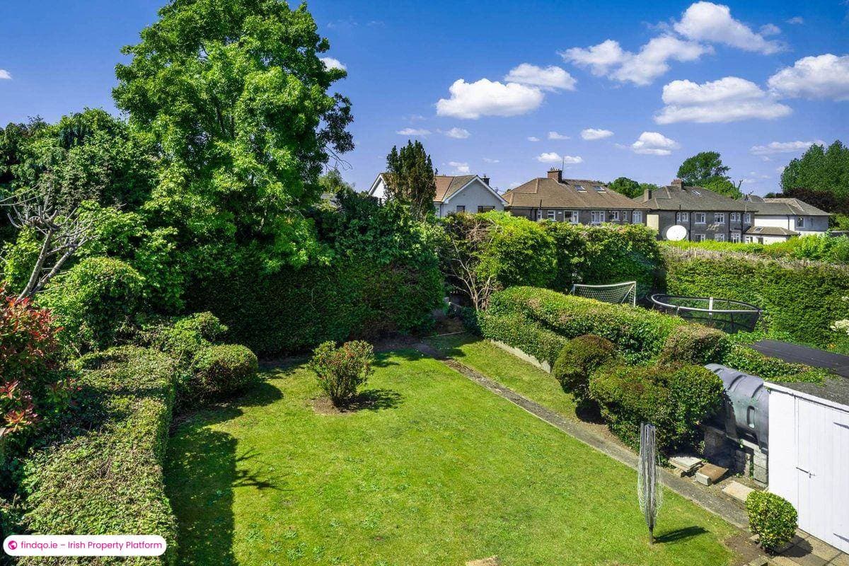 Semi-detached house for Sale in Blackrock, Dublin (County)