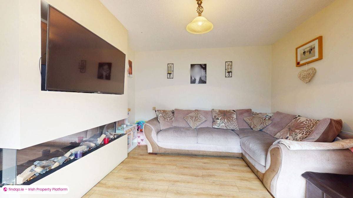 Semi-detached house for Sale in Dublin 22