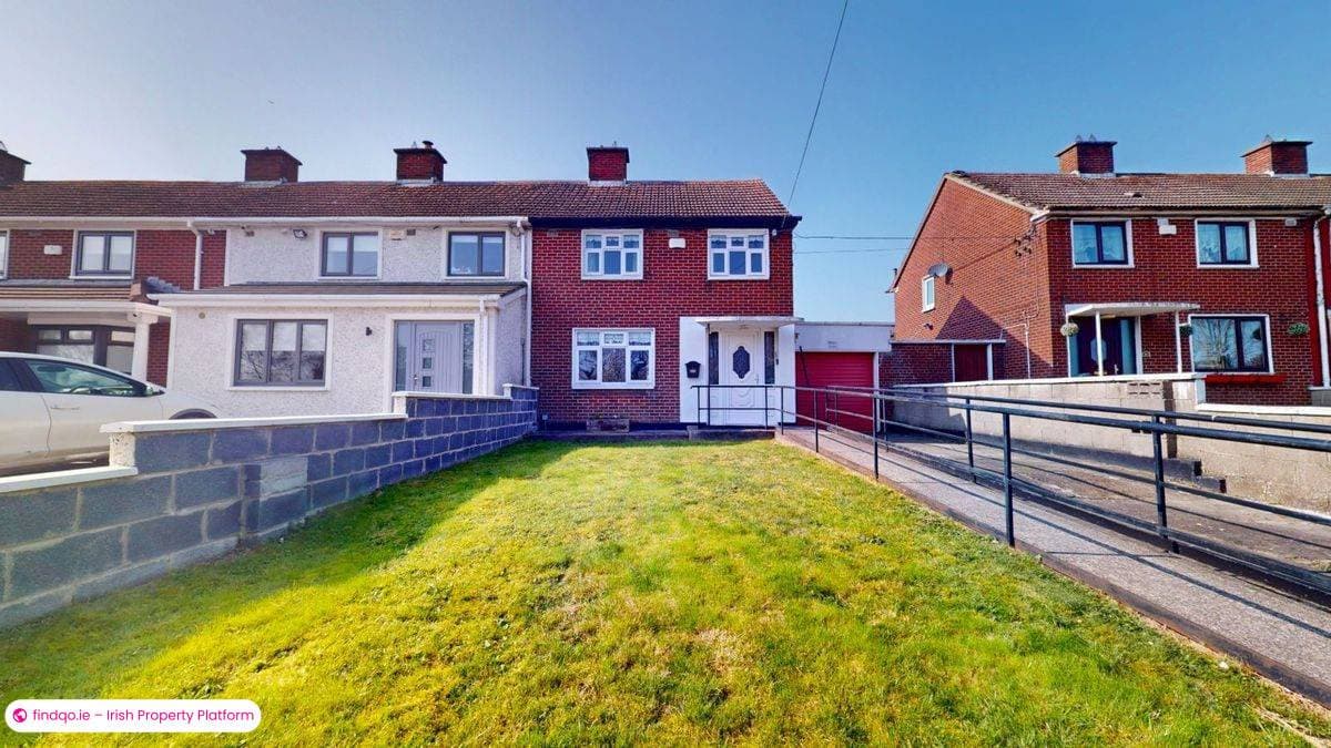 End of terrace house for Sale in Dublin 11
