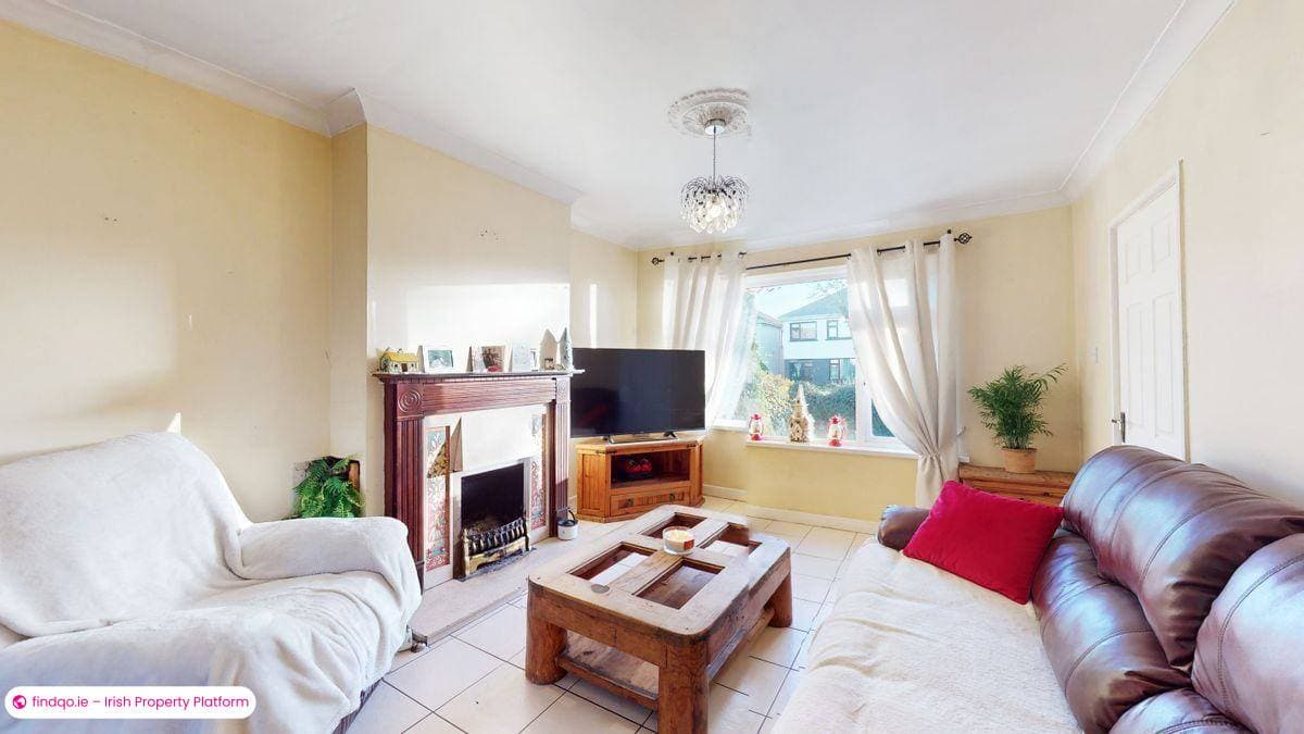 Semi-detached house for Sale in Dublin 22
