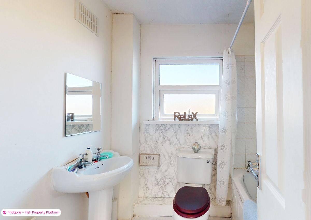 Semi-detached house for Sale in Dublin 22