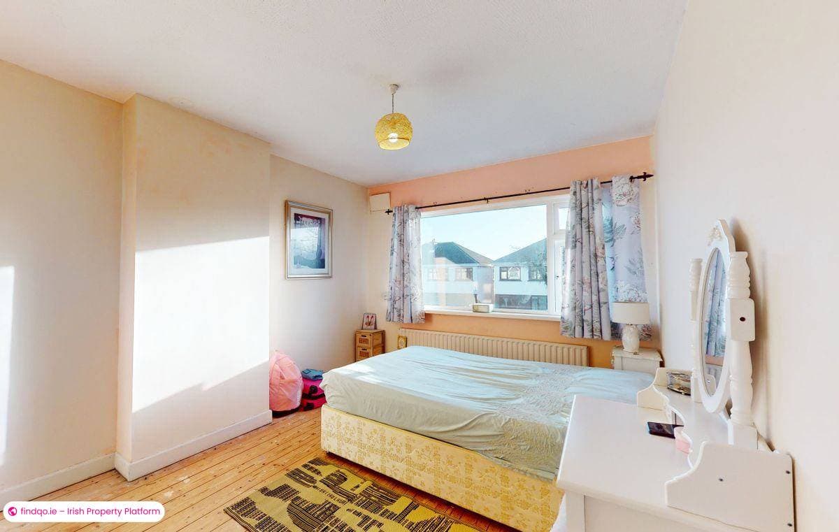 Semi-detached house for Sale in Dublin 22