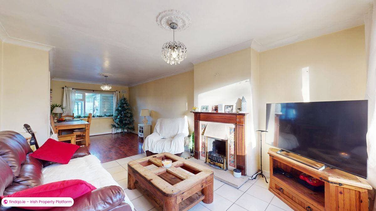 Semi-detached house for Sale in Dublin 22
