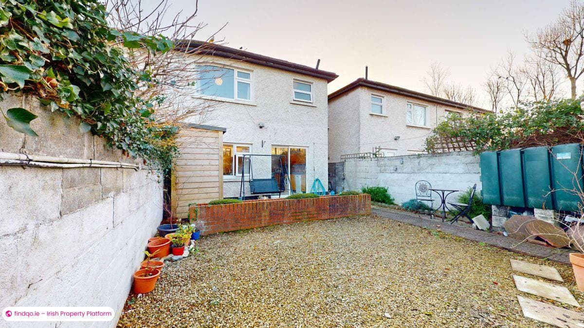 Semi-detached house for Sale in Dublin 22