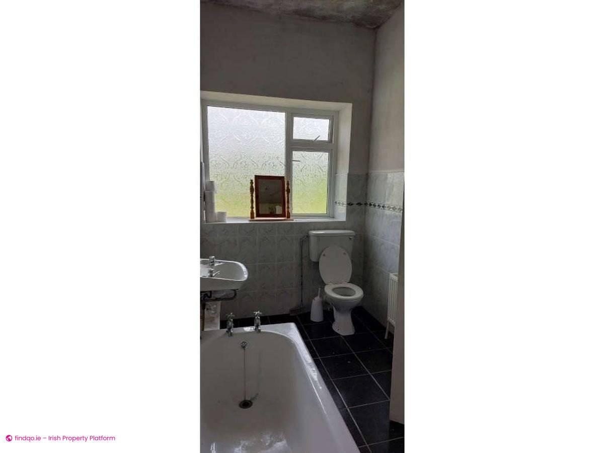 Detached house for Sale in Stradbally, Waterford