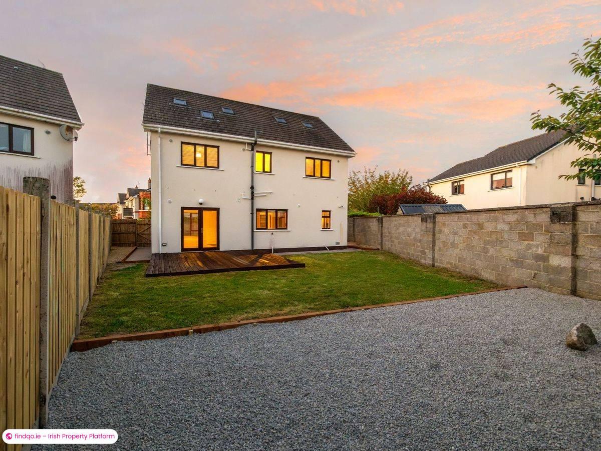 Detached house for Sale in Newbridge, Kildare