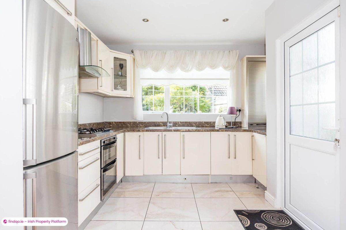 Semi-detached house for Sale in Dublin 5