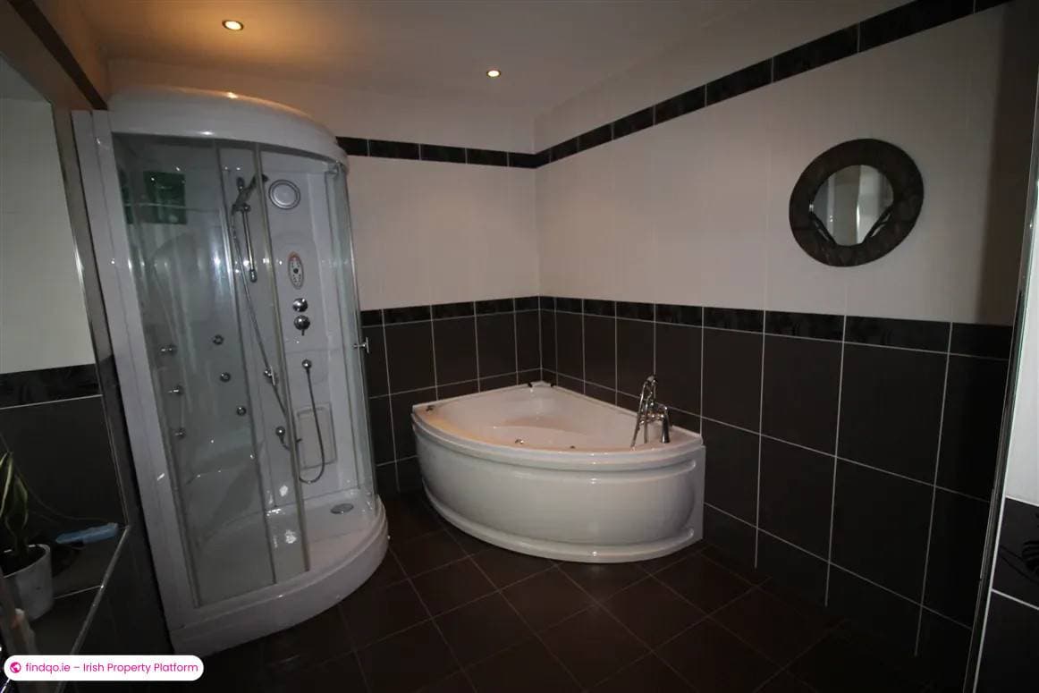 Semi-detached house for Sale in Navan, Meath