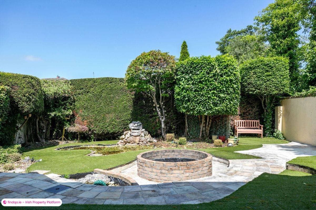 Detached house for Sale in Dublin 14