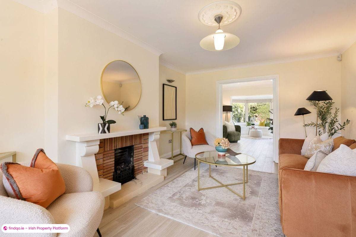 Detached house for Sale in Dublin 14