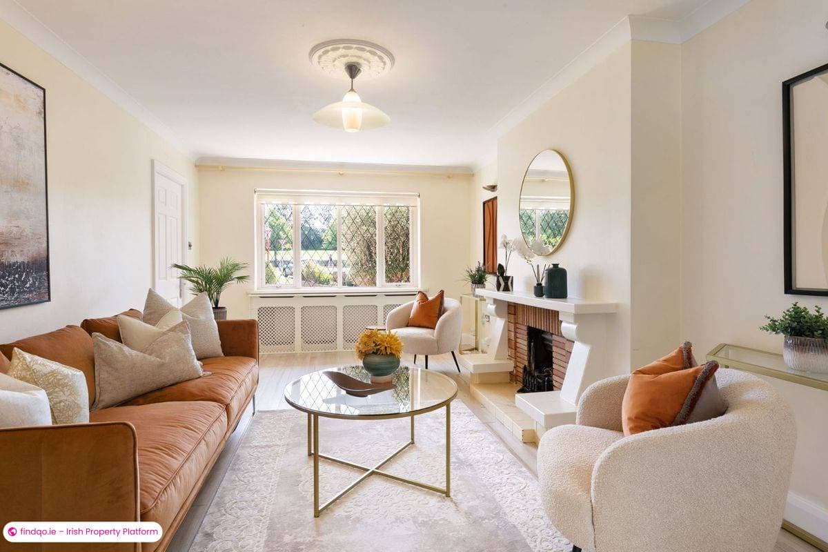 Detached house for Sale in Dublin 14