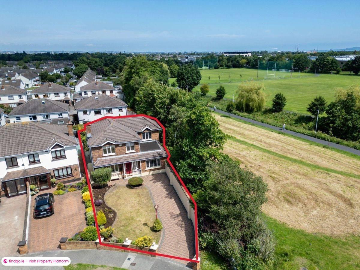 Detached house for Sale in Dublin 14