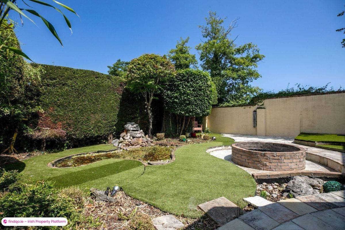 Detached house for Sale in Dublin 14