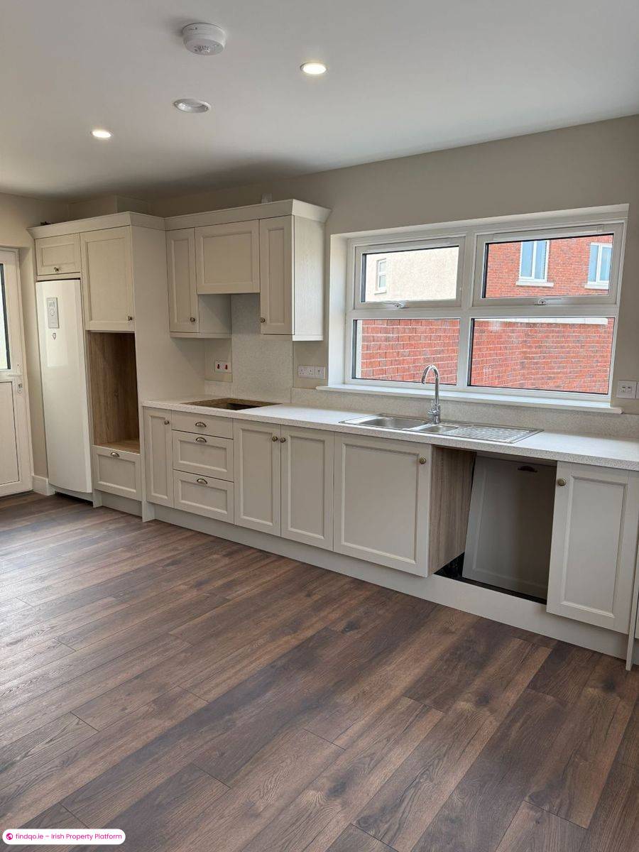 End of terrace house for Sale in Carrickmacross, Monaghan