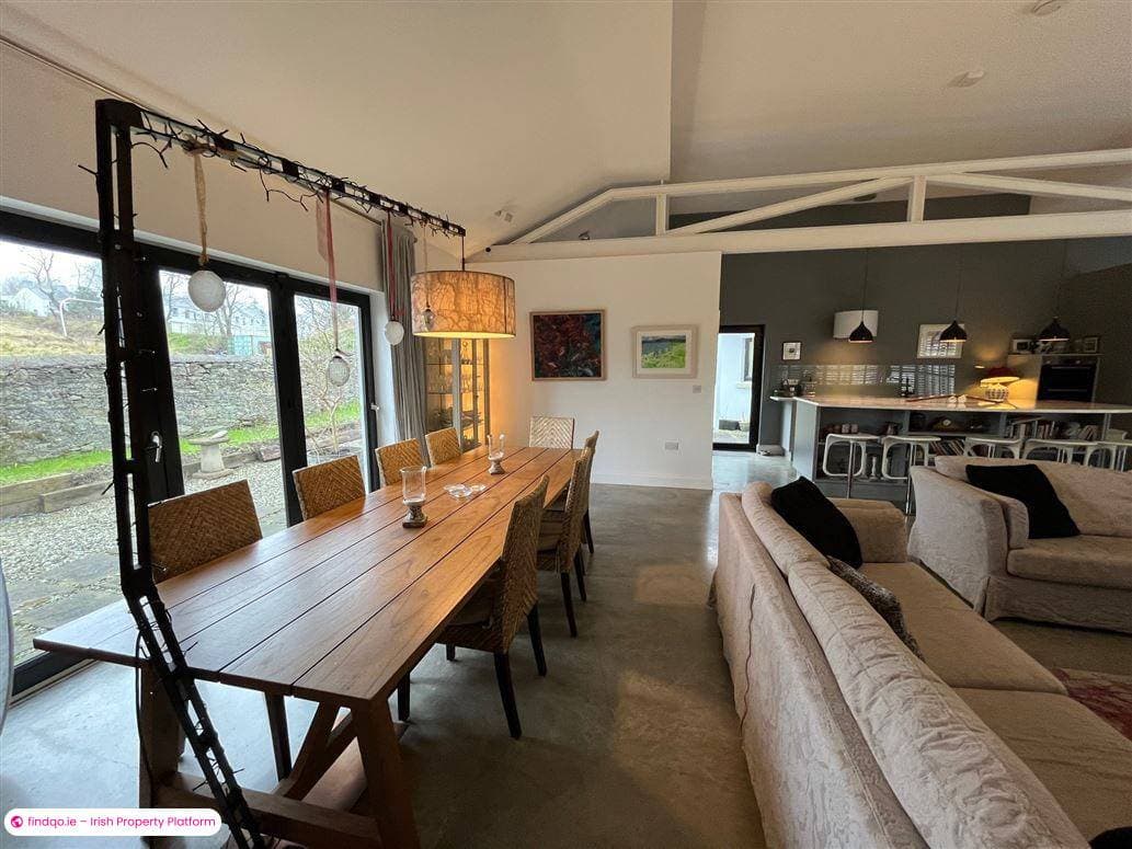 Detached house for Sale in Skibbereen, Cork