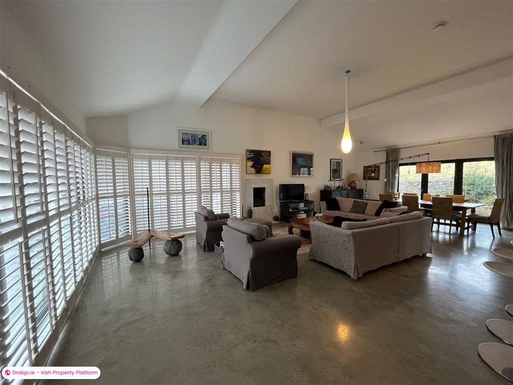 Detached house for Sale in Skibbereen, Cork