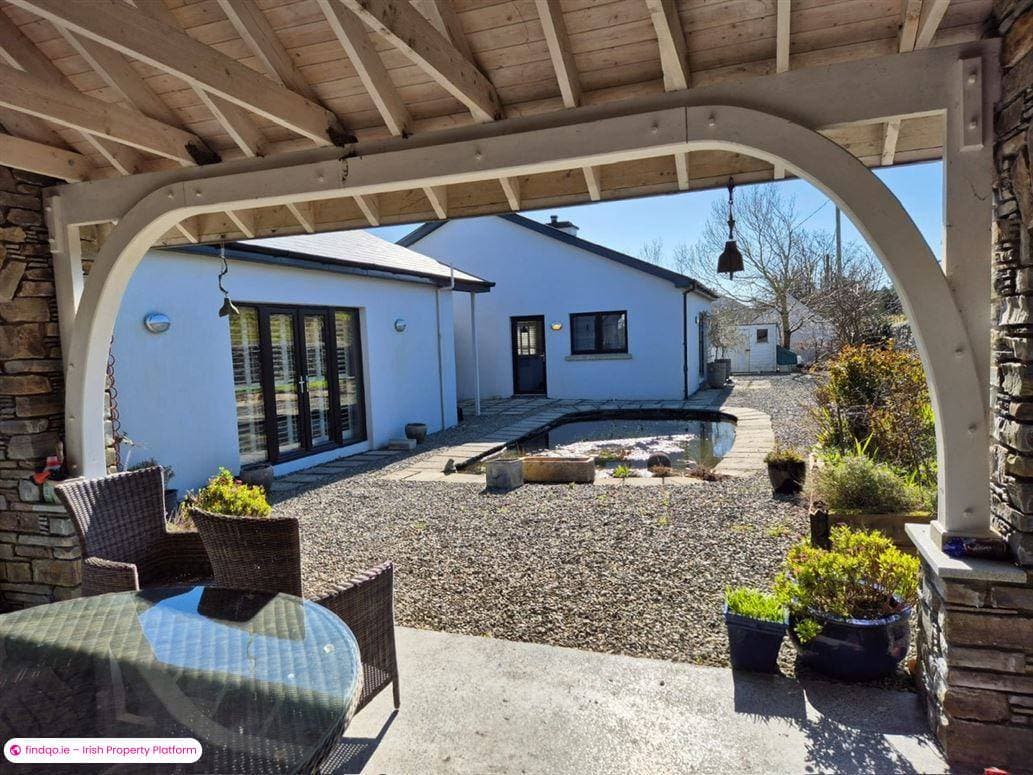 Detached house for Sale in Skibbereen, Cork