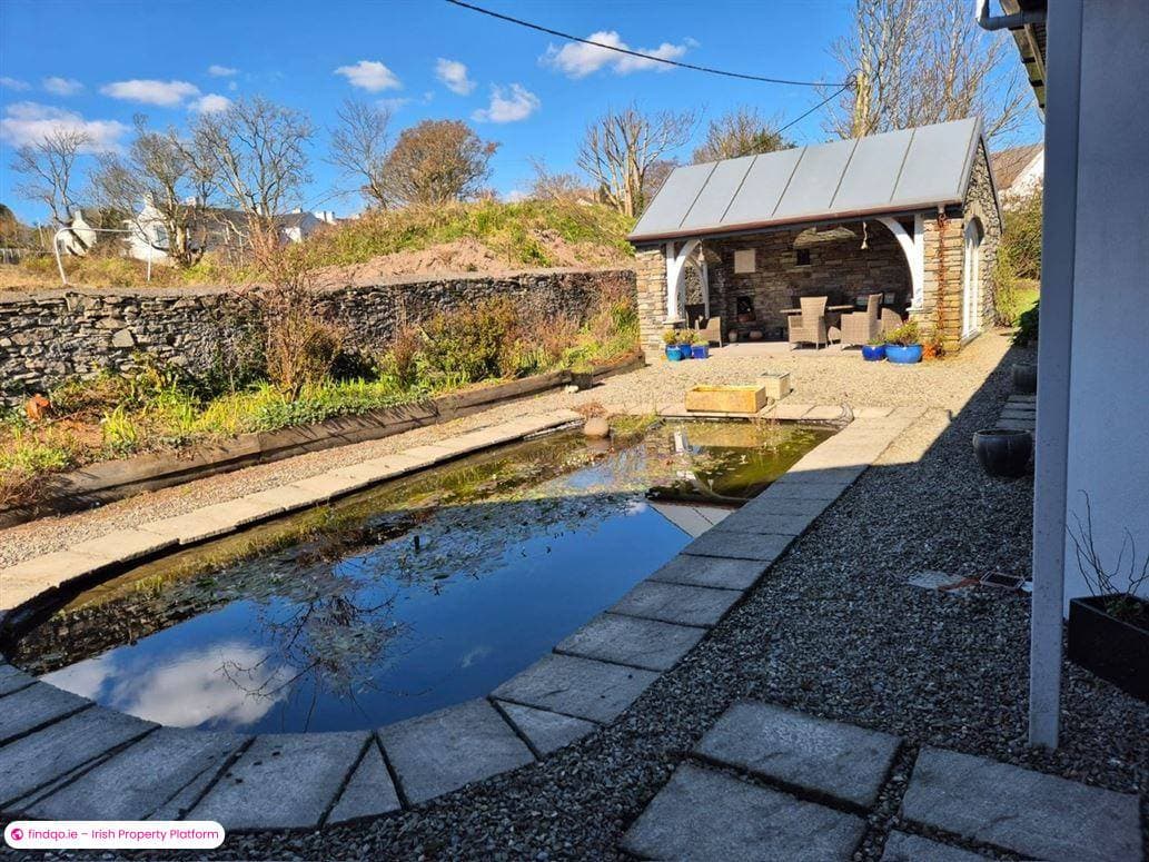 Detached house for Sale in Skibbereen, Cork