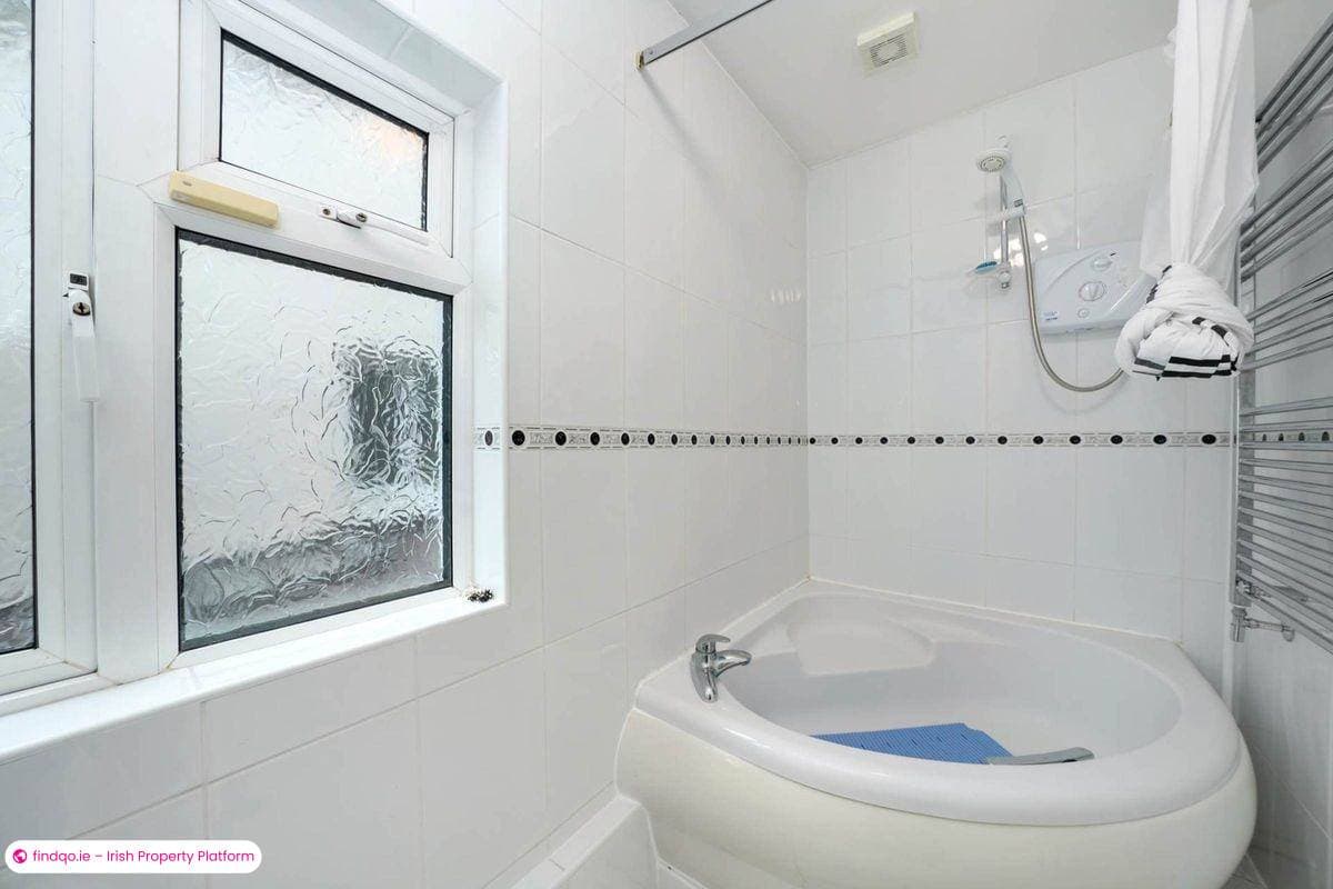 Semi-detached house for Sale in Lucan, Dublin (County)