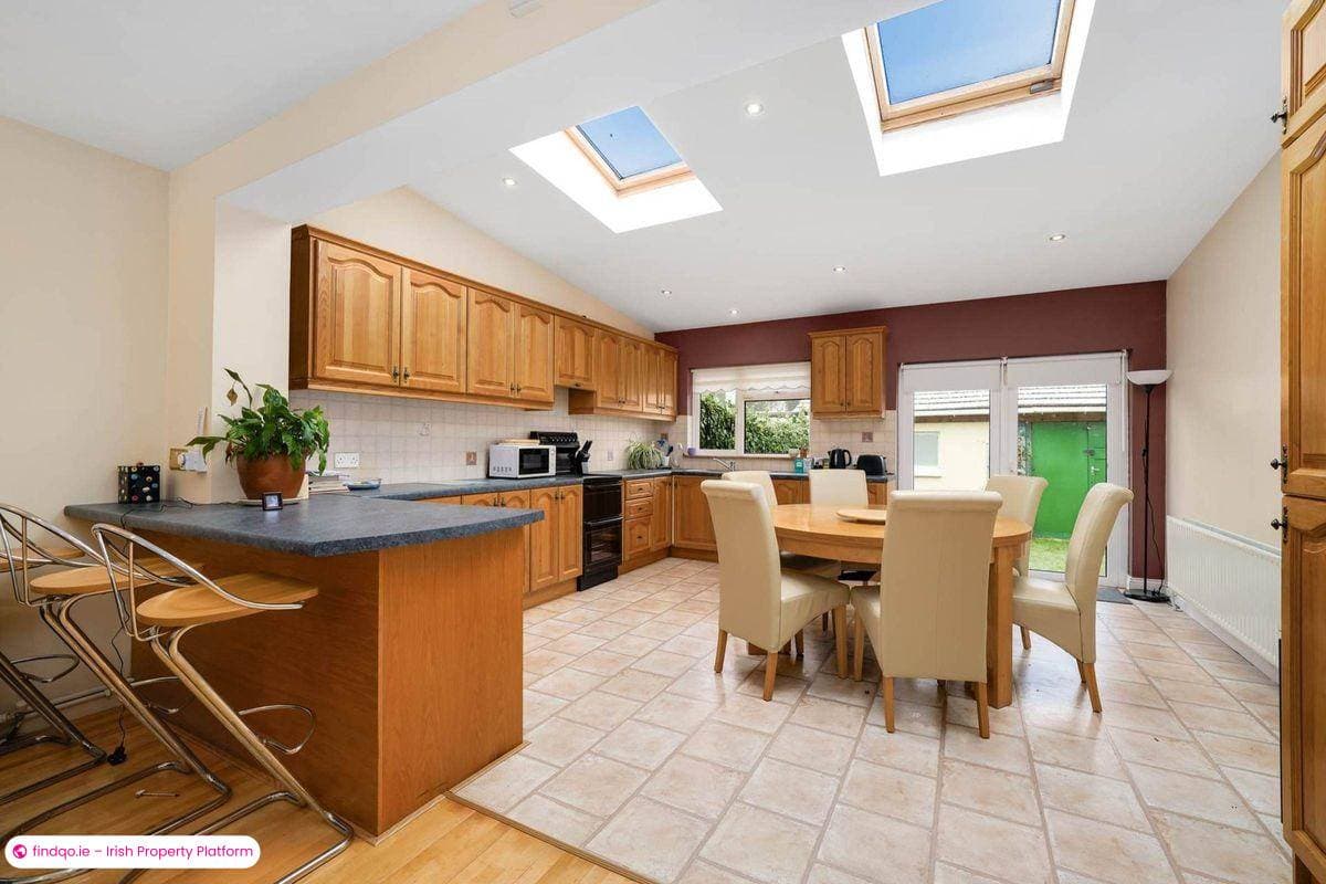 Semi-detached house for Sale in Lucan, Dublin (County)