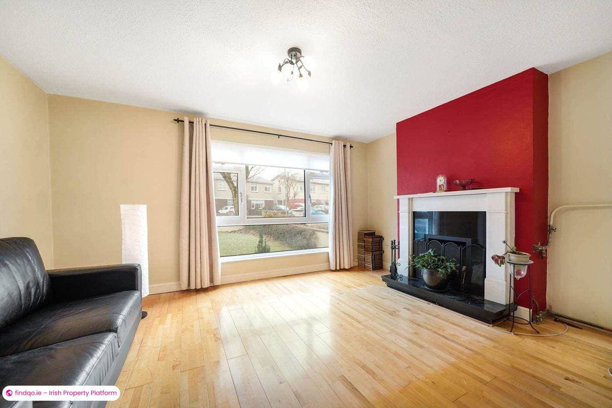 Semi-detached house for Sale in Lucan, Dublin (County)