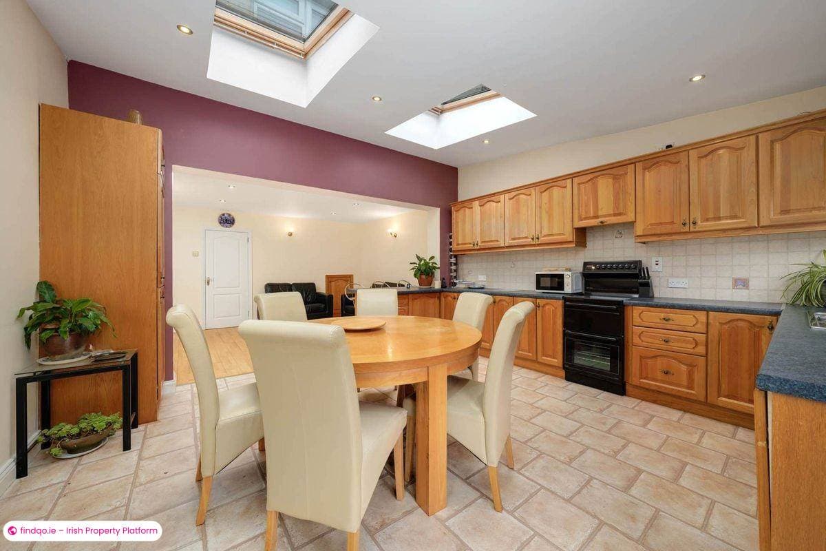 Semi-detached house for Sale in Lucan, Dublin (County)