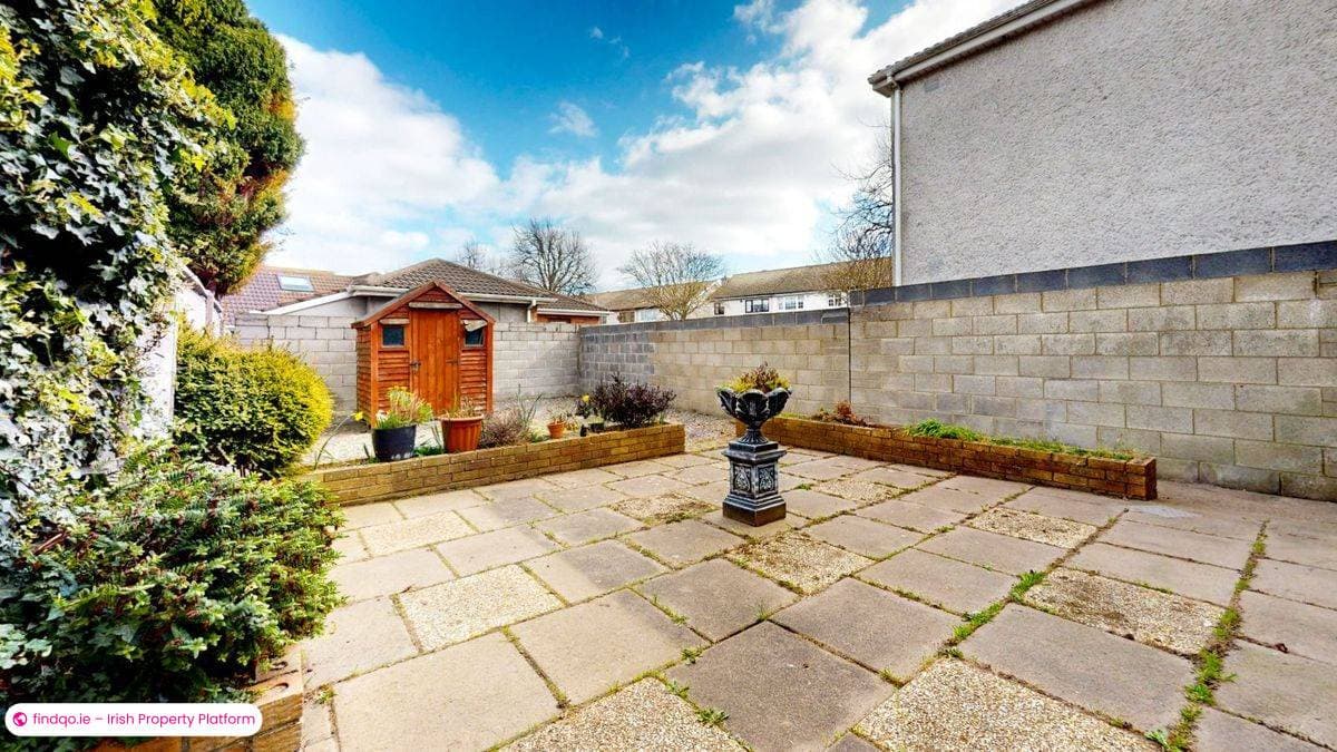 Semi-detached house for Sale in Dublin 13