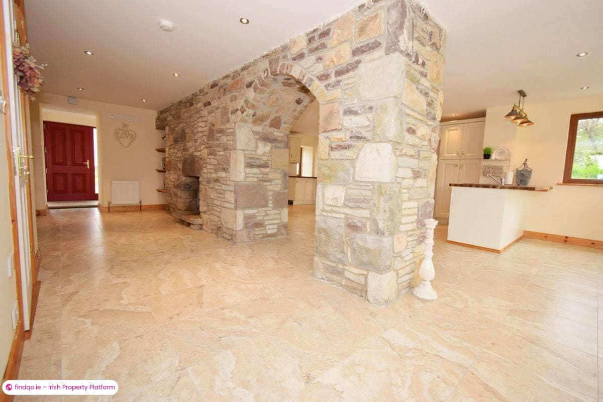 Detached house for Sale in Ballymote, Sligo